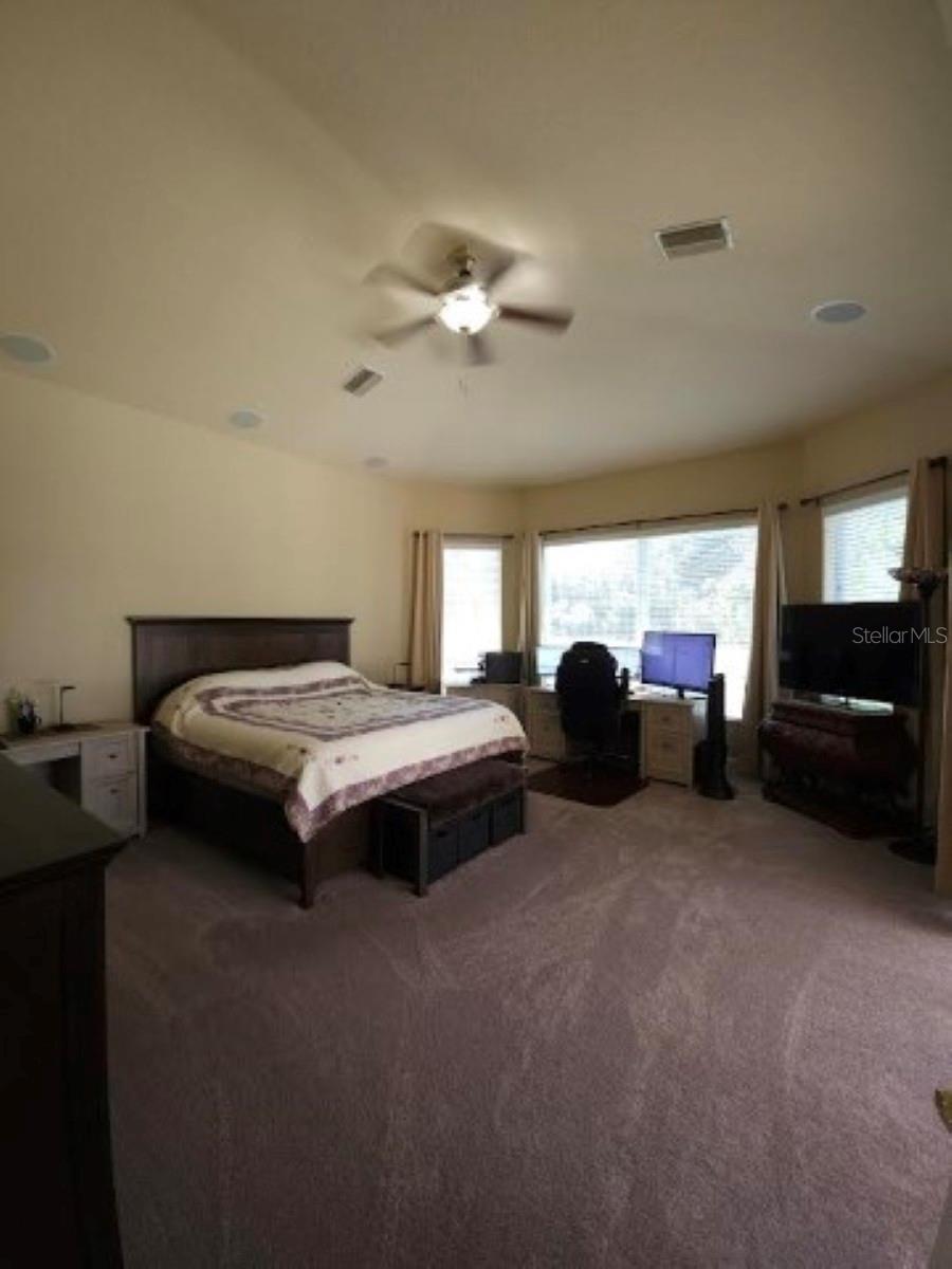 Image 31 of 67 For 3037 Lynwood Court