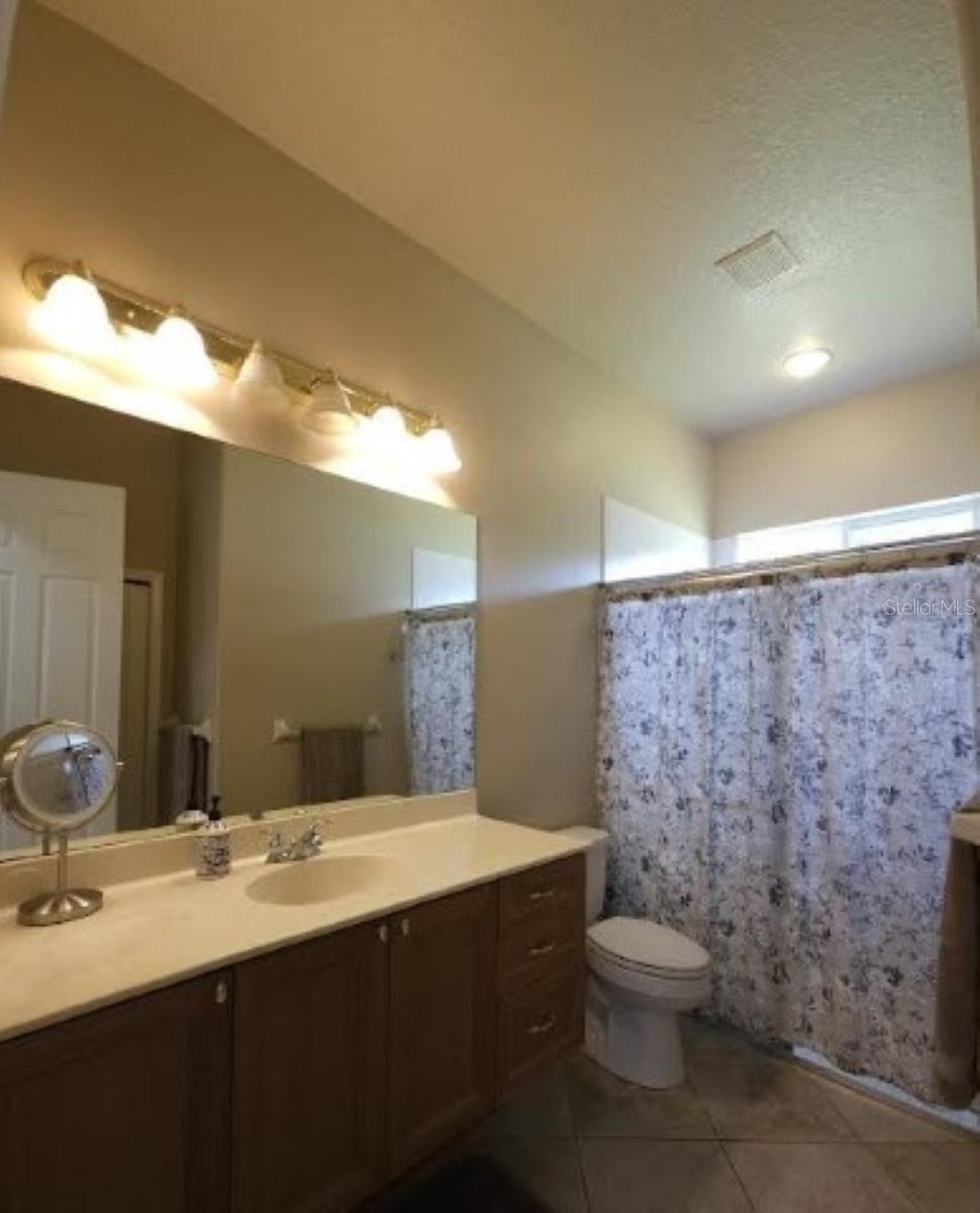 Image 33 of 67 For 3037 Lynwood Court