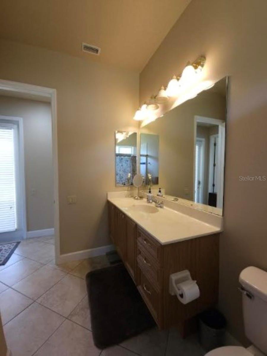 Image 34 of 67 For 3037 Lynwood Court