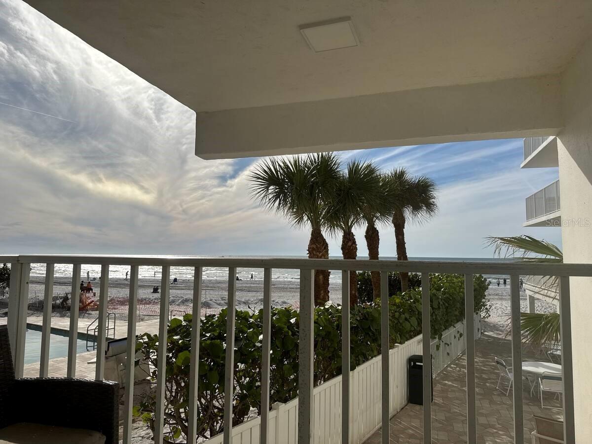 Image 11 of 22 For 19610 Gulf Boulevard 101