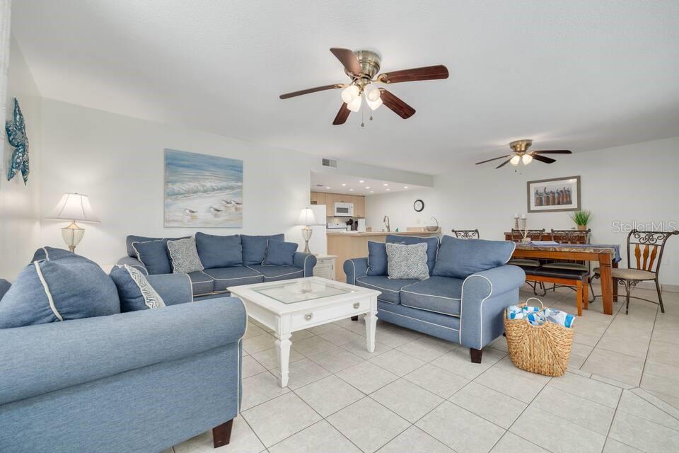 Image 3 of 22 For 19610 Gulf Boulevard 101