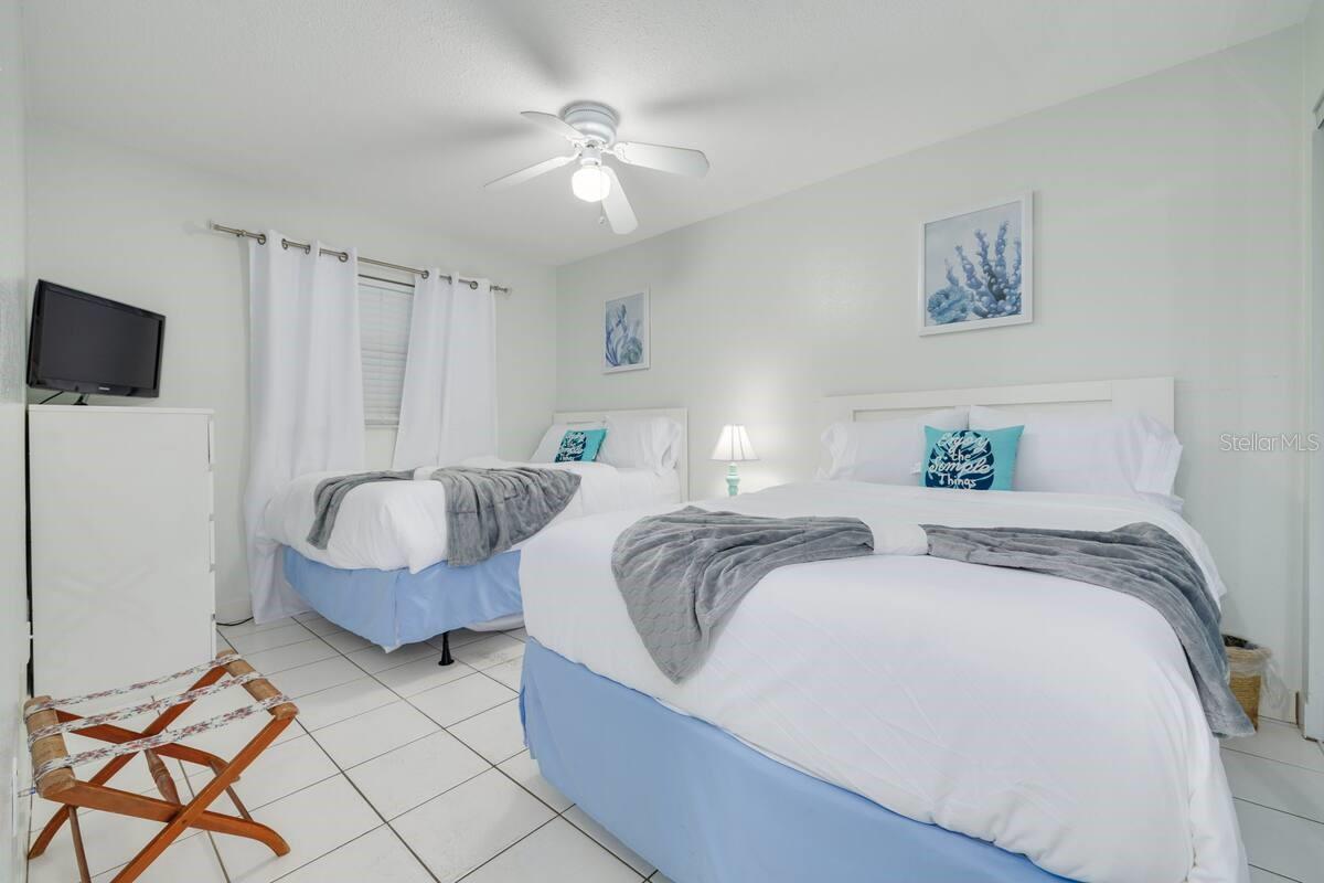 Image 8 of 22 For 19610 Gulf Boulevard 101