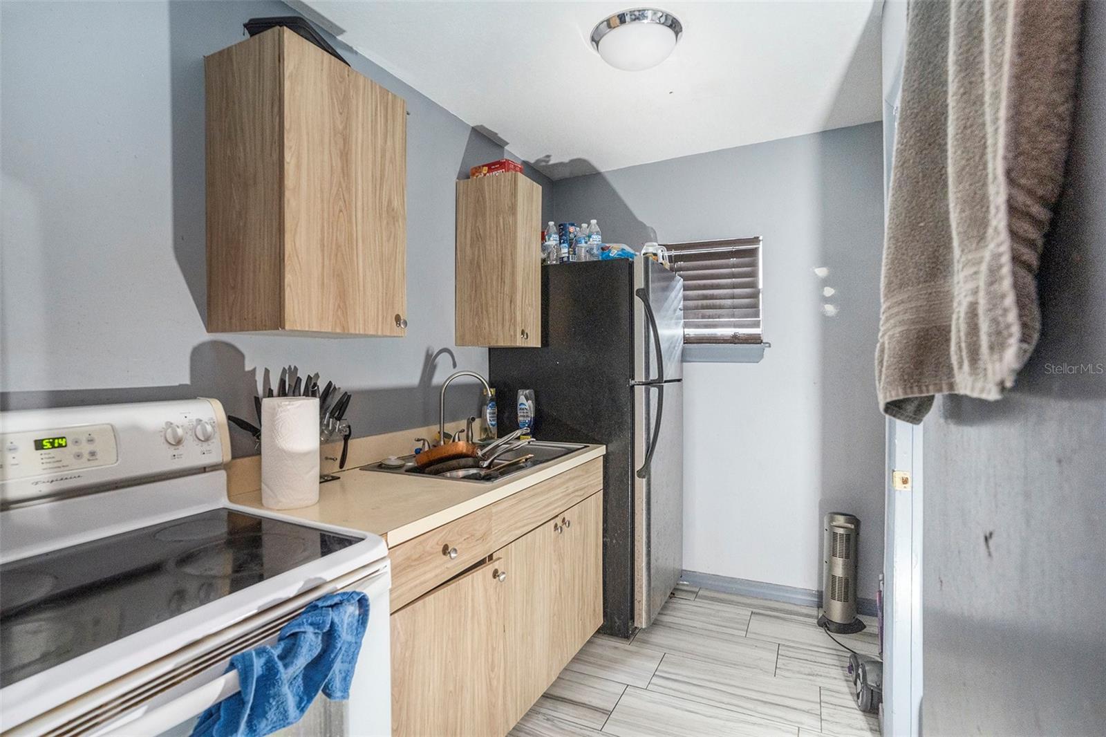 Listing photo id 13 for 911 31st Avenue