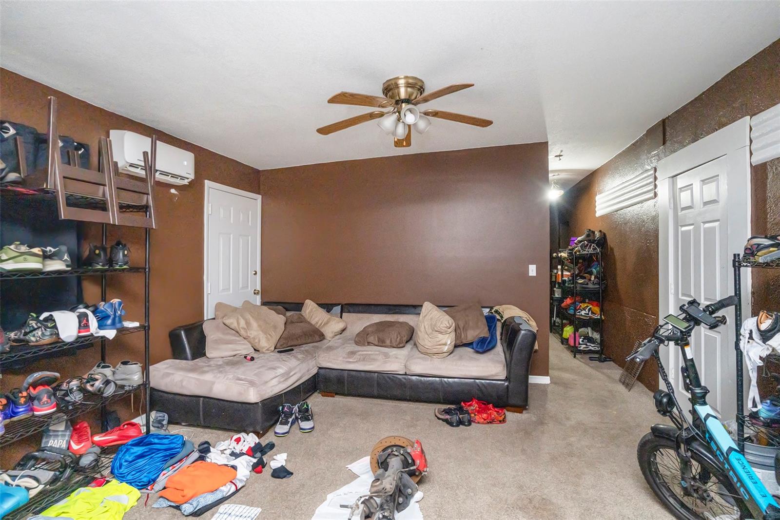 Listing photo id 17 for 911 31st Avenue