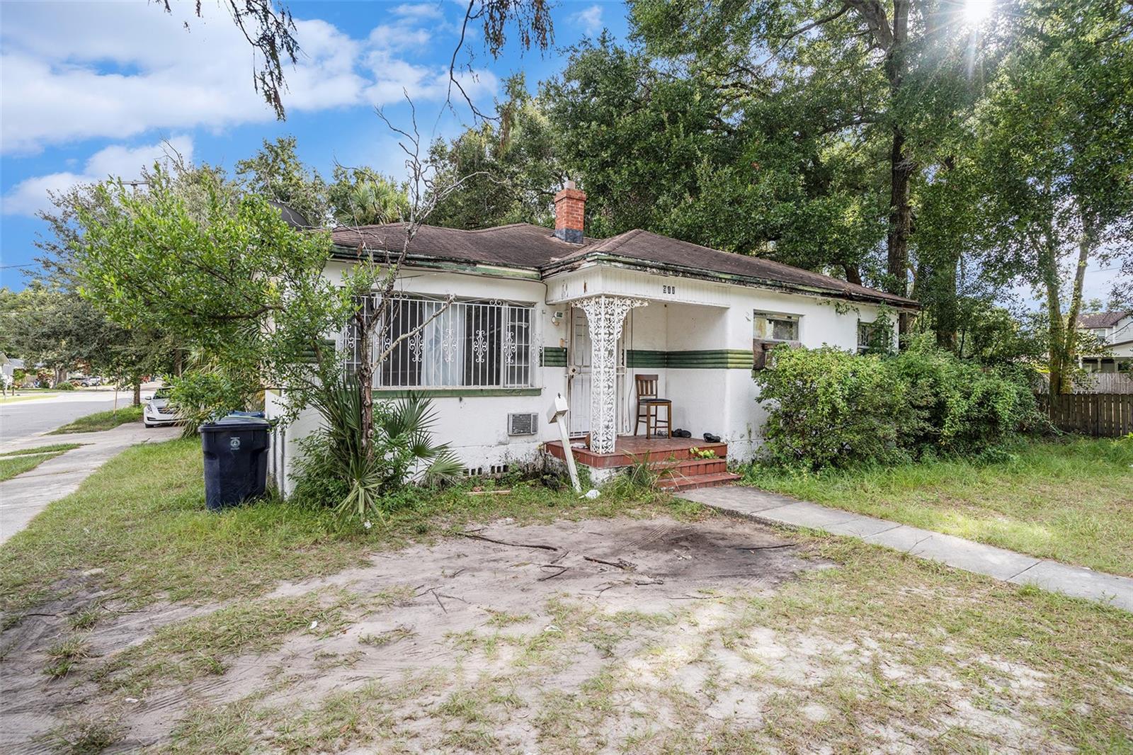 Listing photo id 0 for 911 31st Avenue