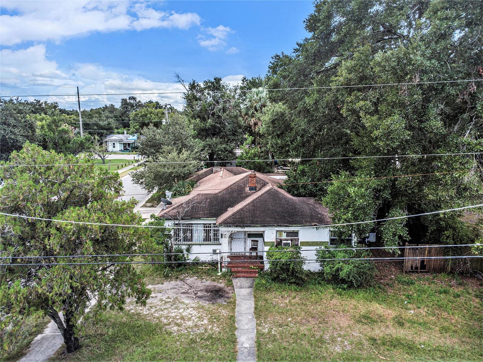 Listing photo id 26 for 911 31st Avenue
