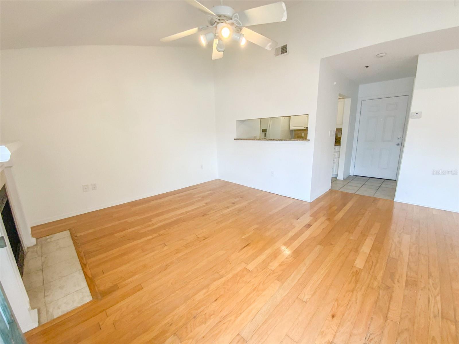 Image 10 of 21 For 1000 Horatio Street 324