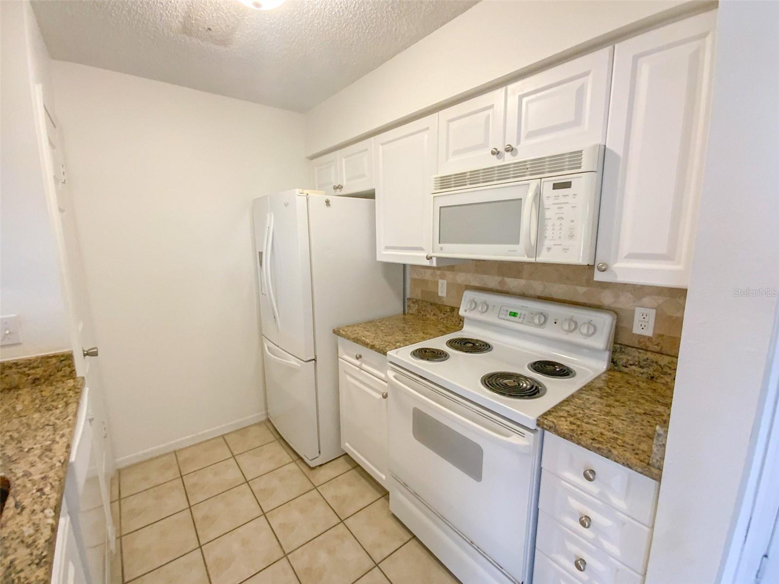 Image 4 of 21 For 1000 Horatio Street 324