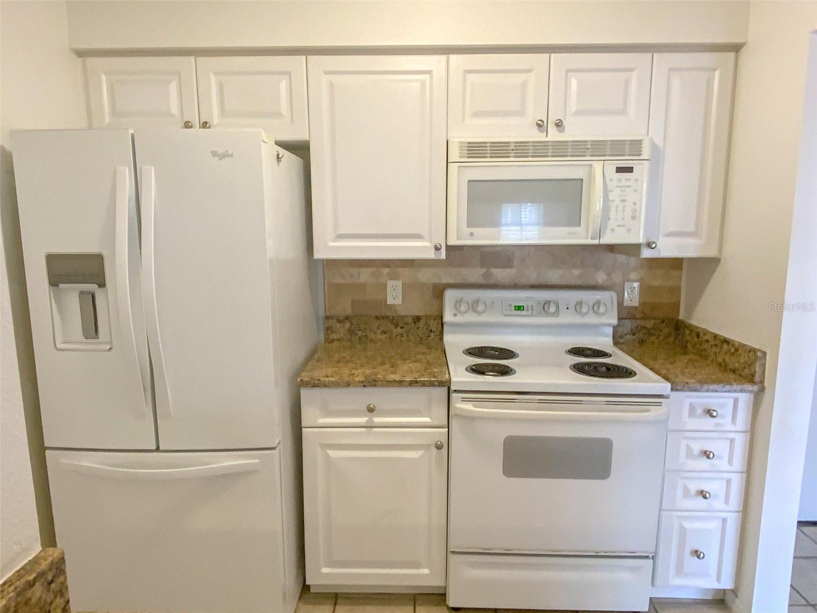 Image 5 of 21 For 1000 Horatio Street 324