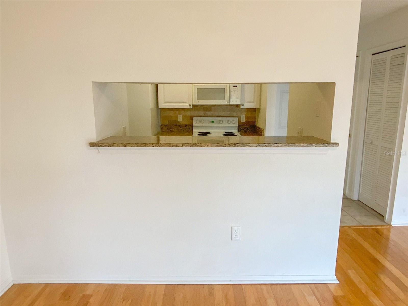 Image 7 of 21 For 1000 Horatio Street 324