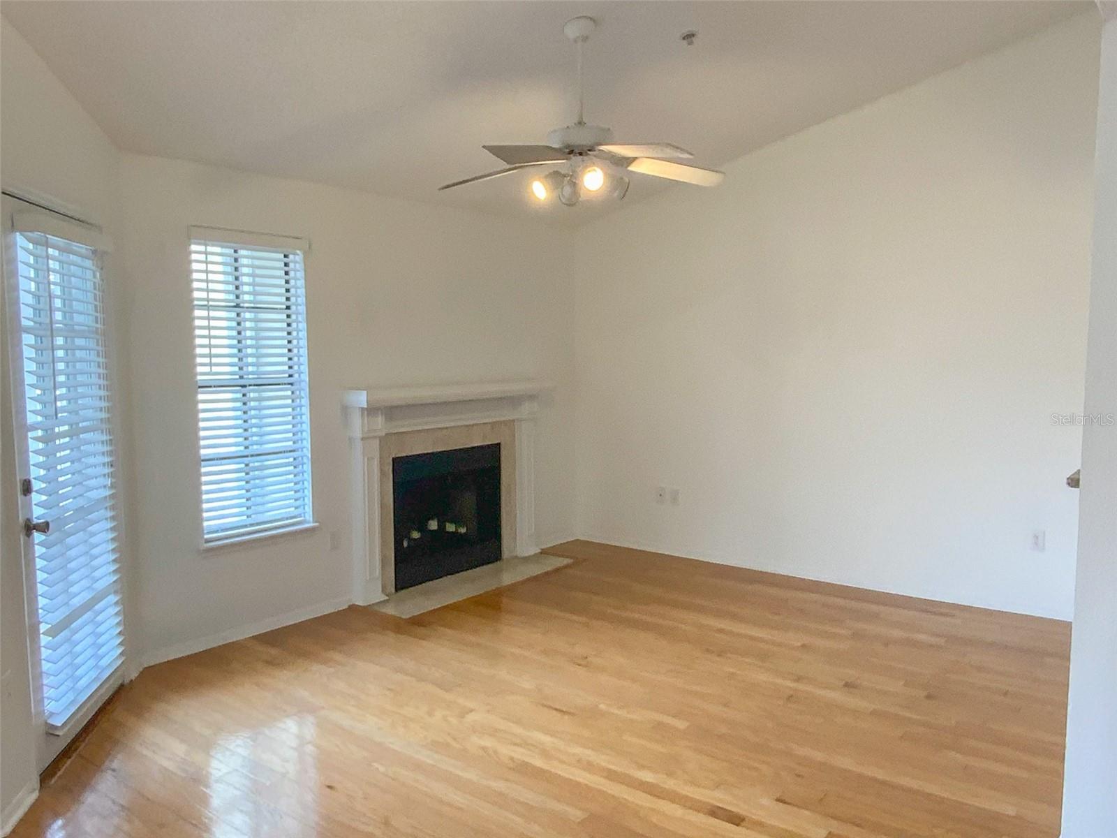 Image 8 of 21 For 1000 Horatio Street 324