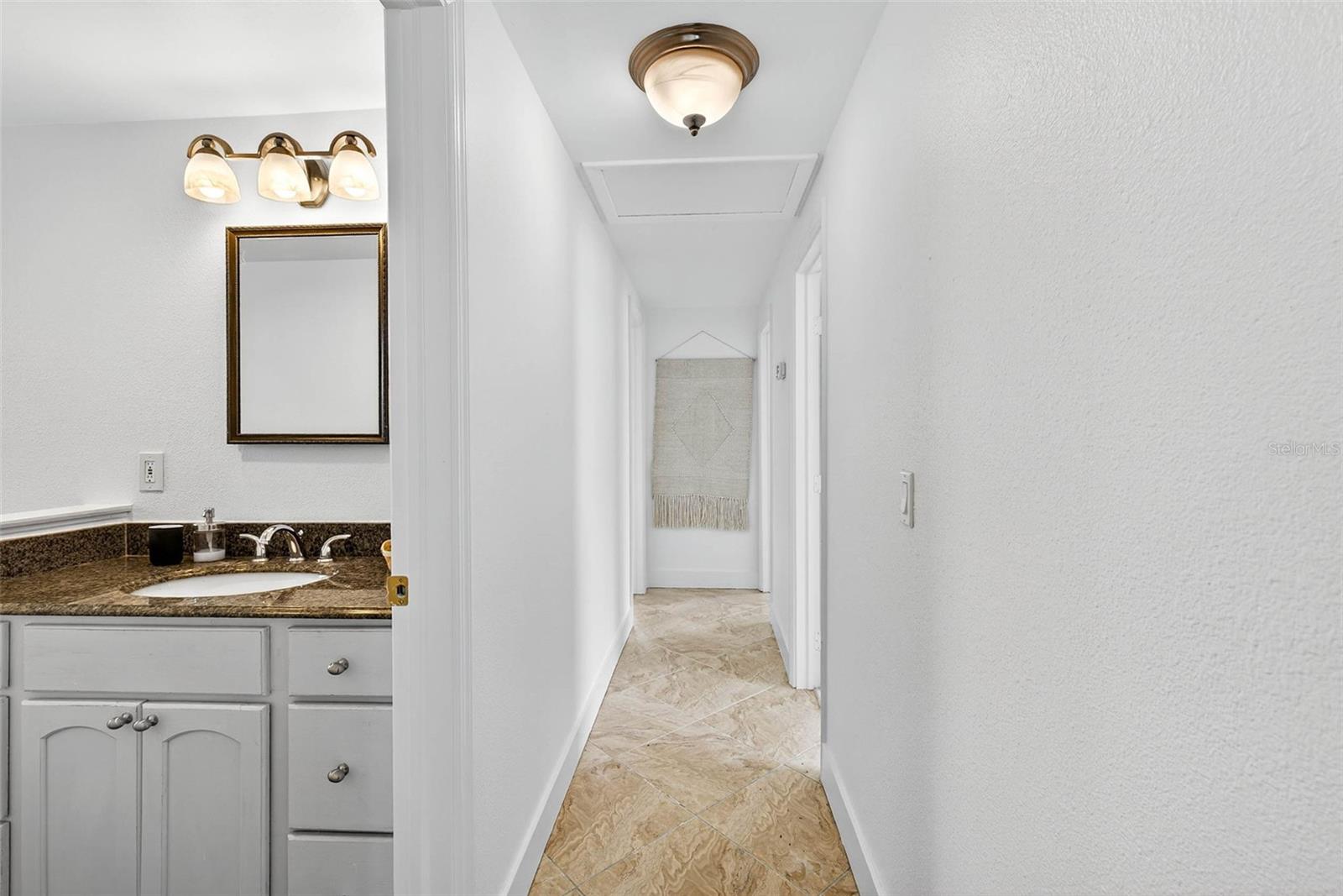 Image 18 of 57 For 3225 Shell Point Road