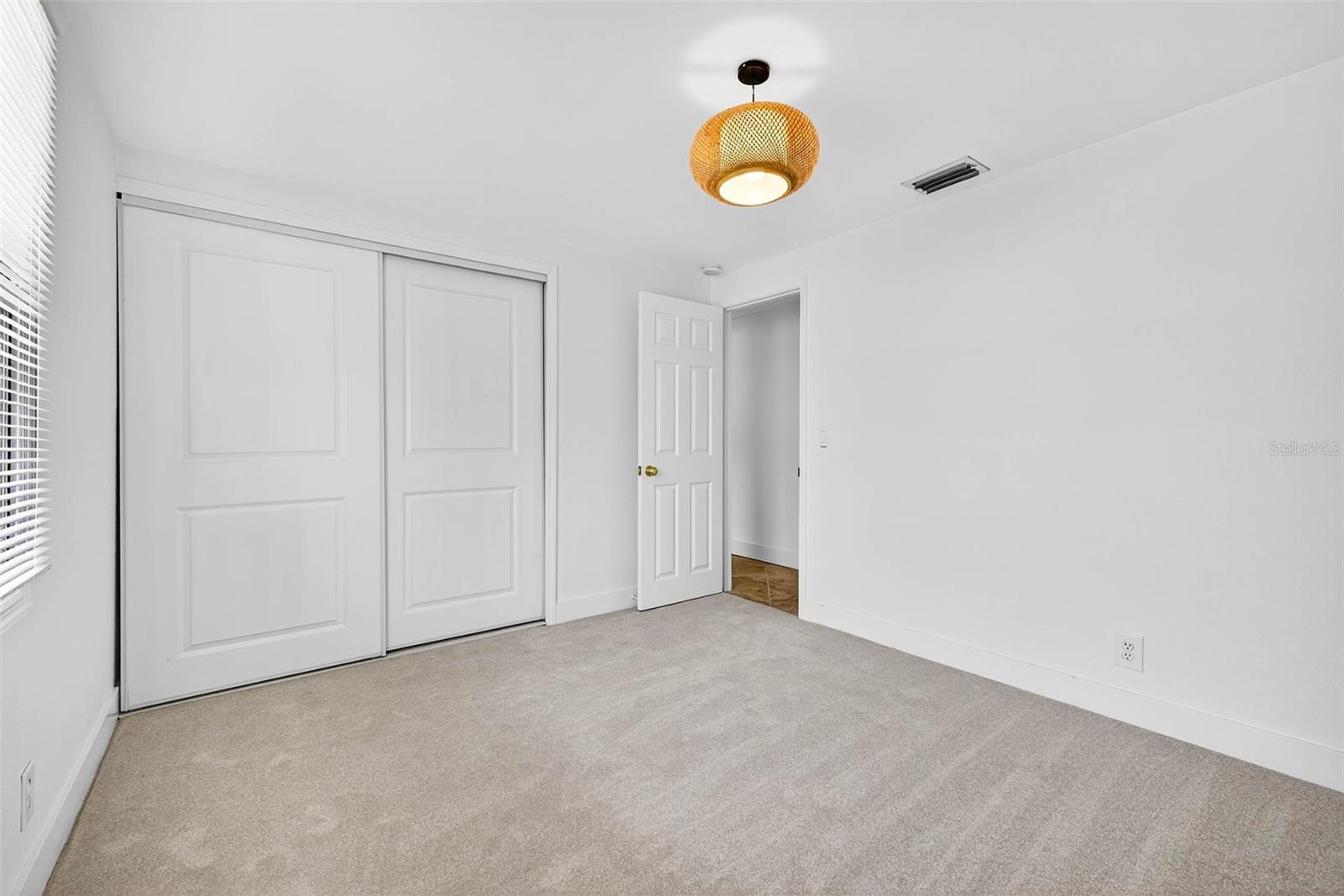 Image 20 of 57 For 3225 Shell Point Road