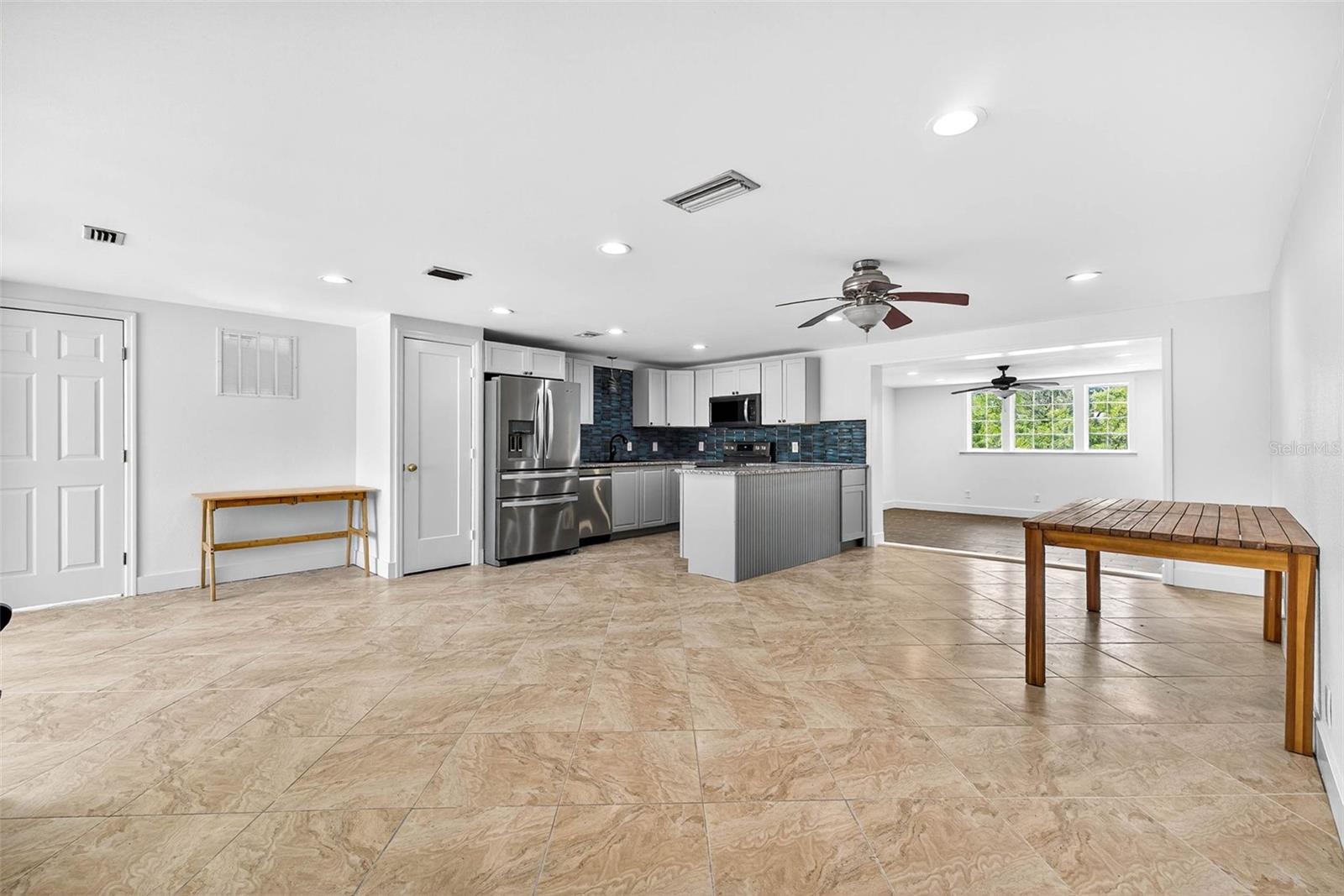 Image 6 of 57 For 3225 Shell Point Road