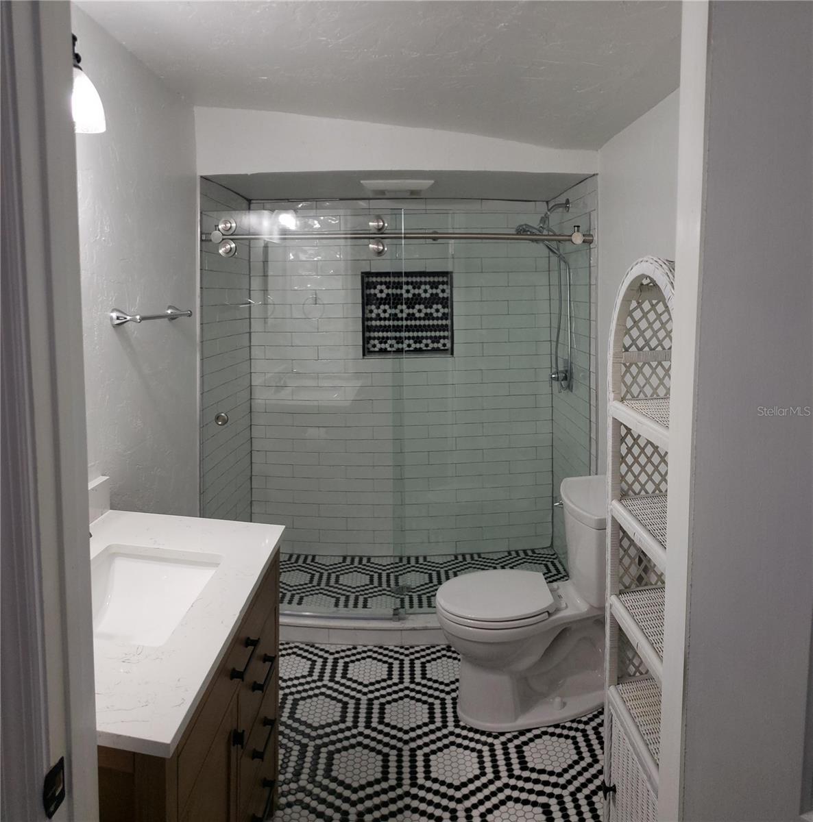 Image 10 of 19 For 4511 32nd Avenue N