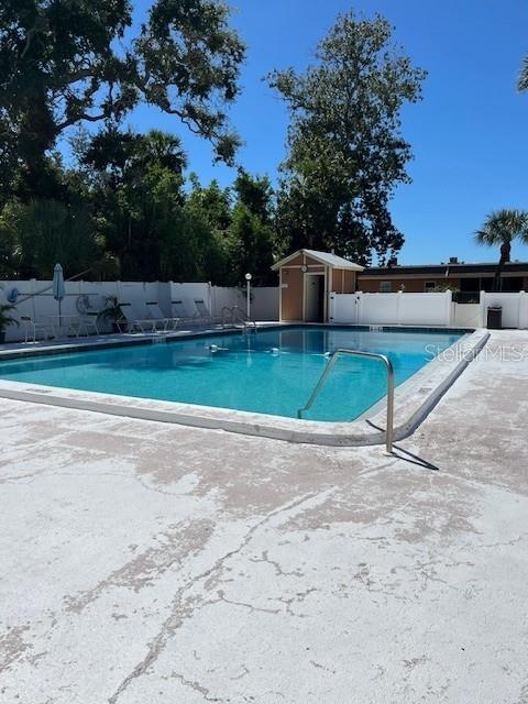 Image 16 of 18 For 12760 Indian Rocks Road 803