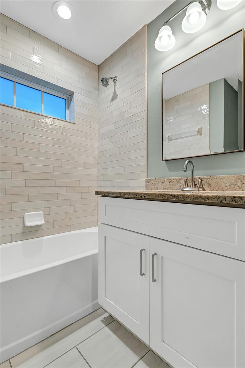 Image 16 of 29 For 1101 20th Street W