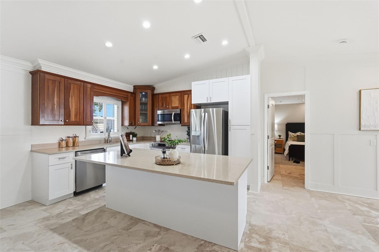 Image 12 of 47 For 15302 Harbor Drive