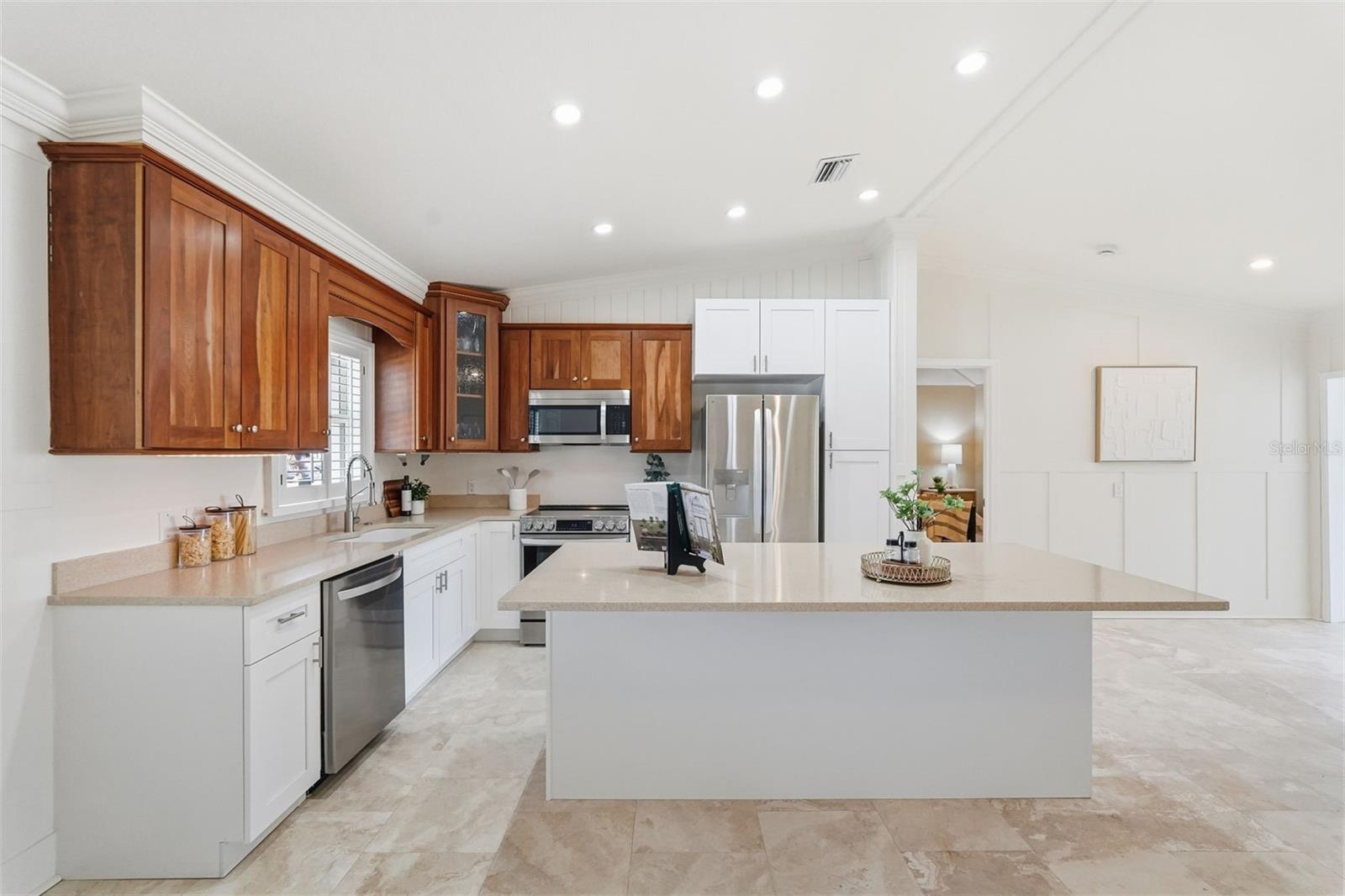 Image 13 of 47 For 15302 Harbor Drive