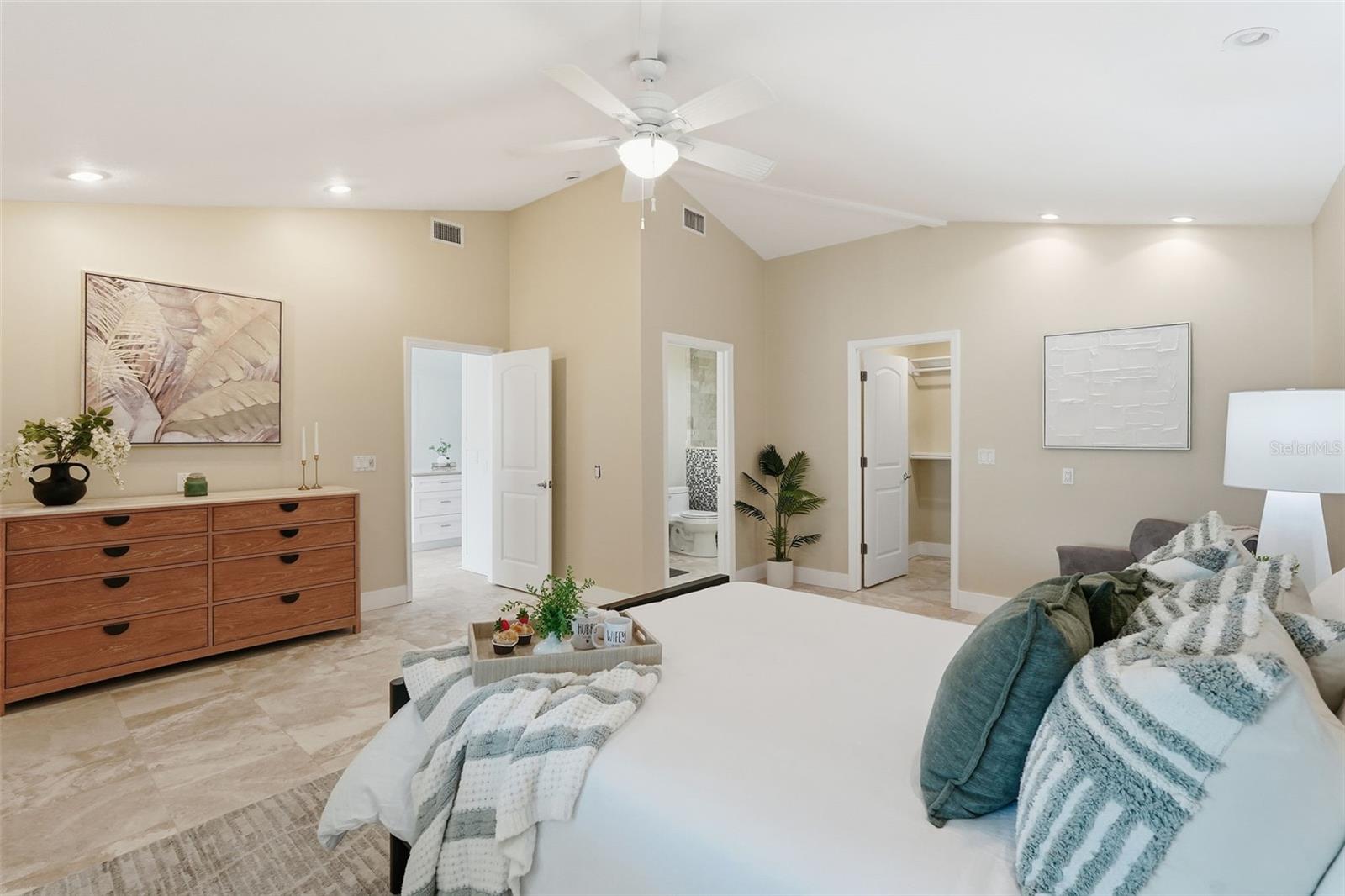 Image 20 of 47 For 15302 Harbor Drive