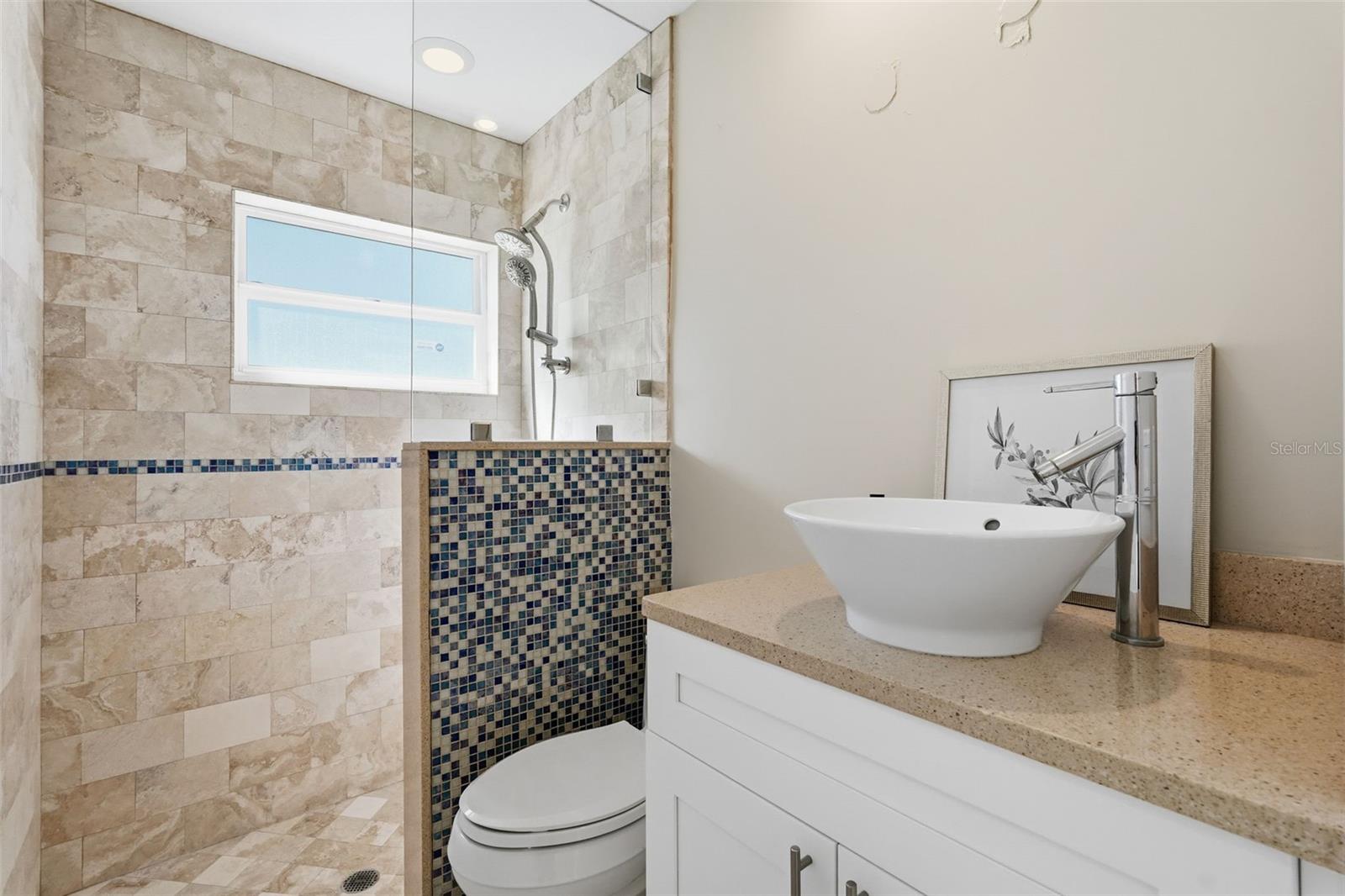 Image 27 of 47 For 15302 Harbor Drive