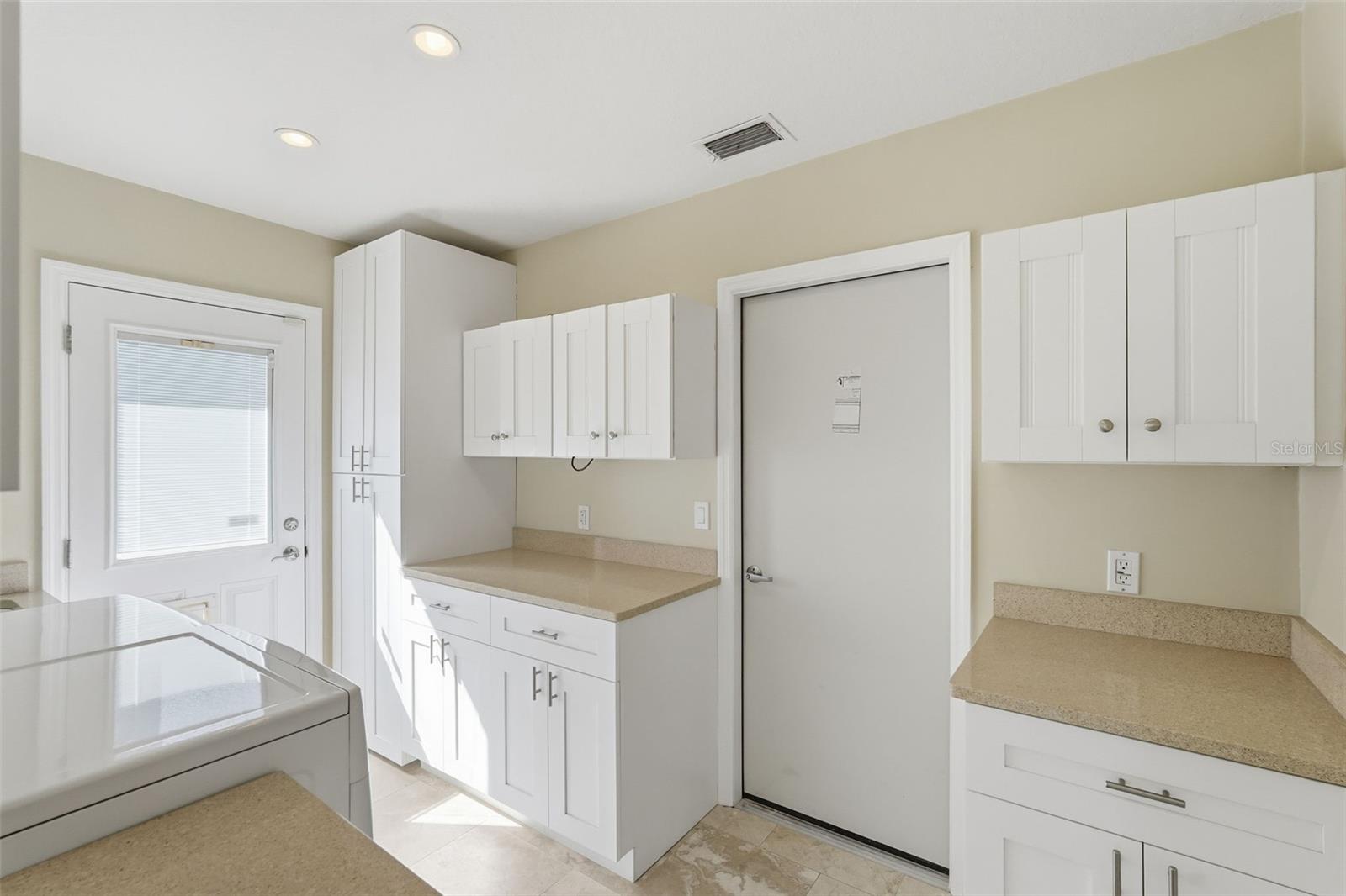 Image 30 of 47 For 15302 Harbor Drive