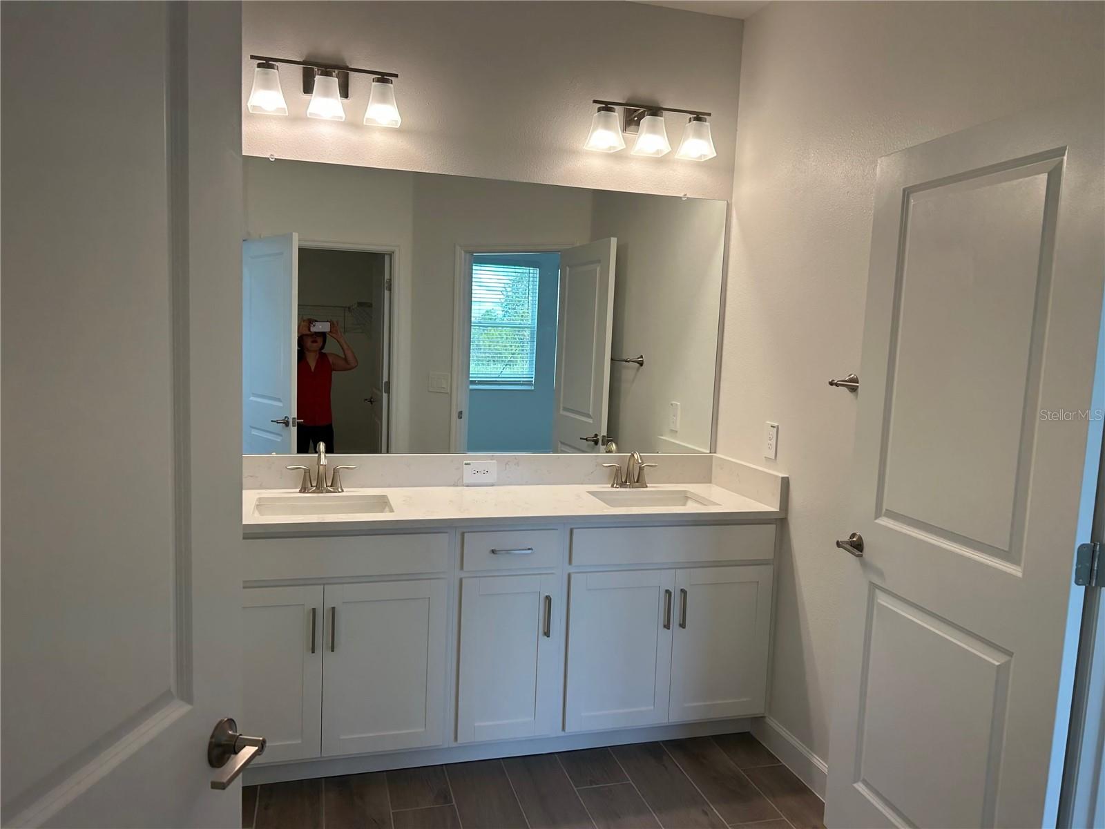 Image 13 of 27 For 32087 Griffin Sands Ln