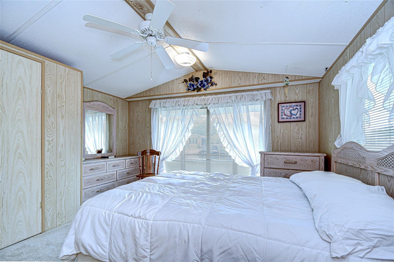 Image 17 of 39 For 39613 Sterling Drive