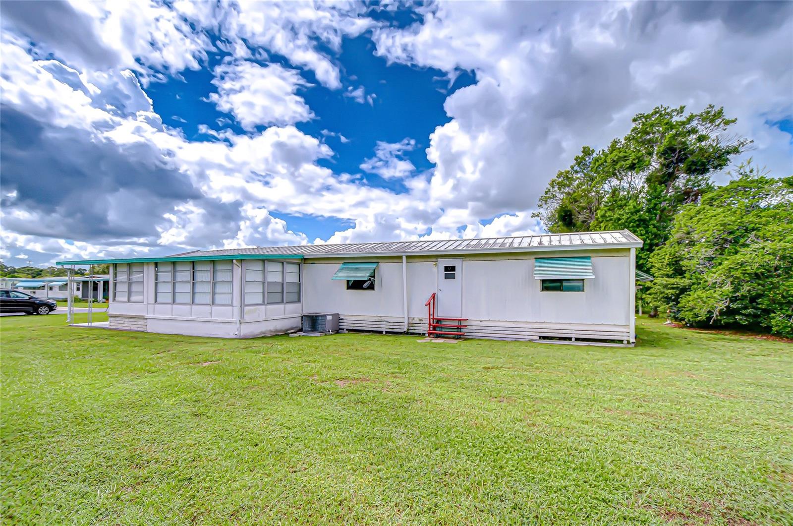 Image 34 of 39 For 39613 Sterling Drive