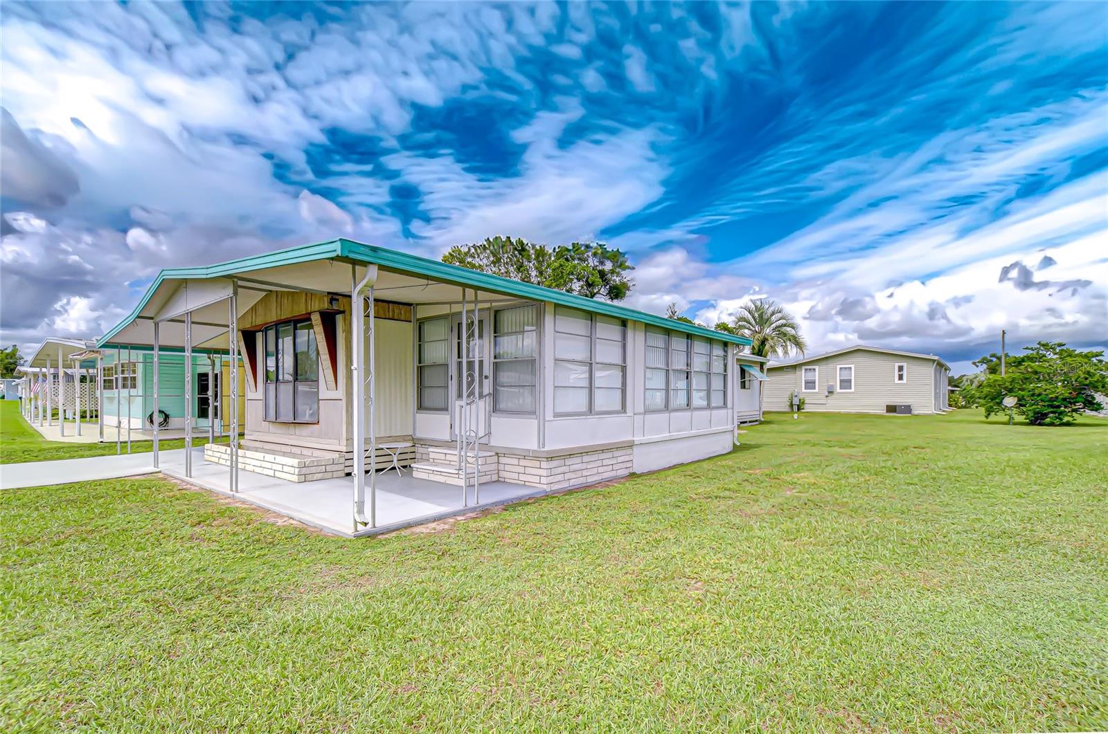 Image 36 of 39 For 39613 Sterling Drive