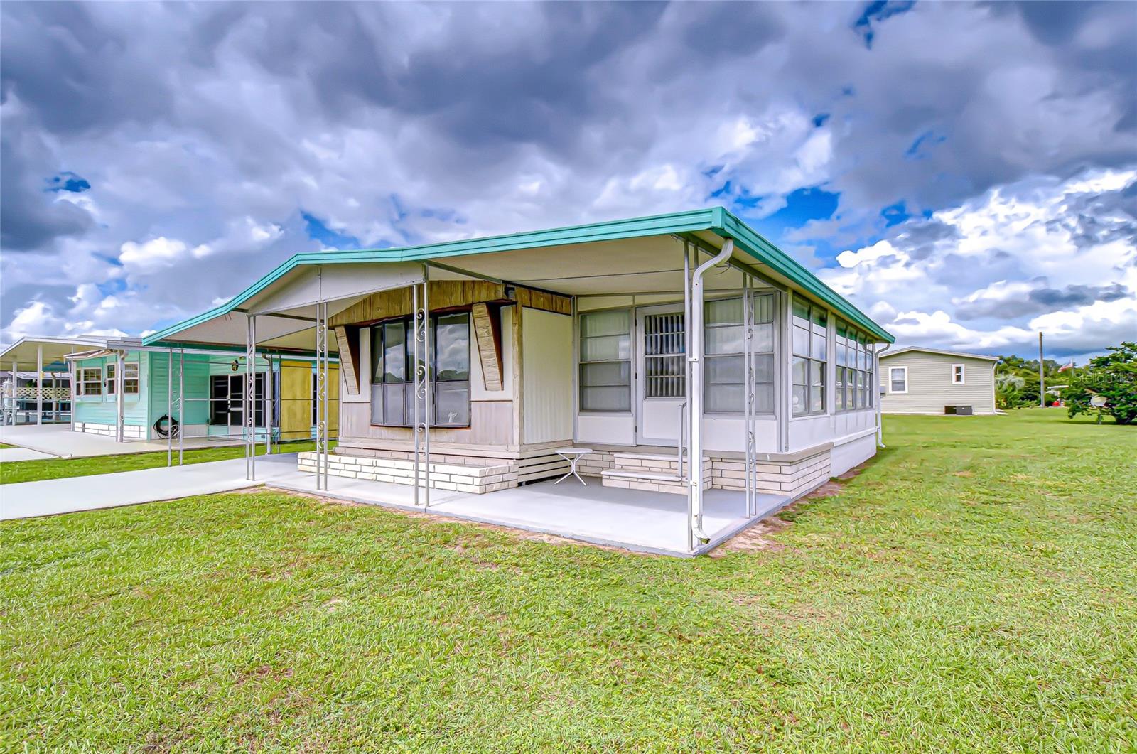 Image 38 of 39 For 39613 Sterling Drive