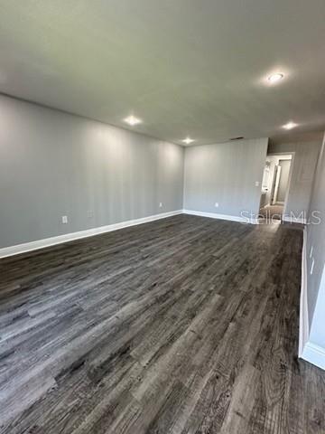 Image 3 of 16 For 7902 Coco Verde Street