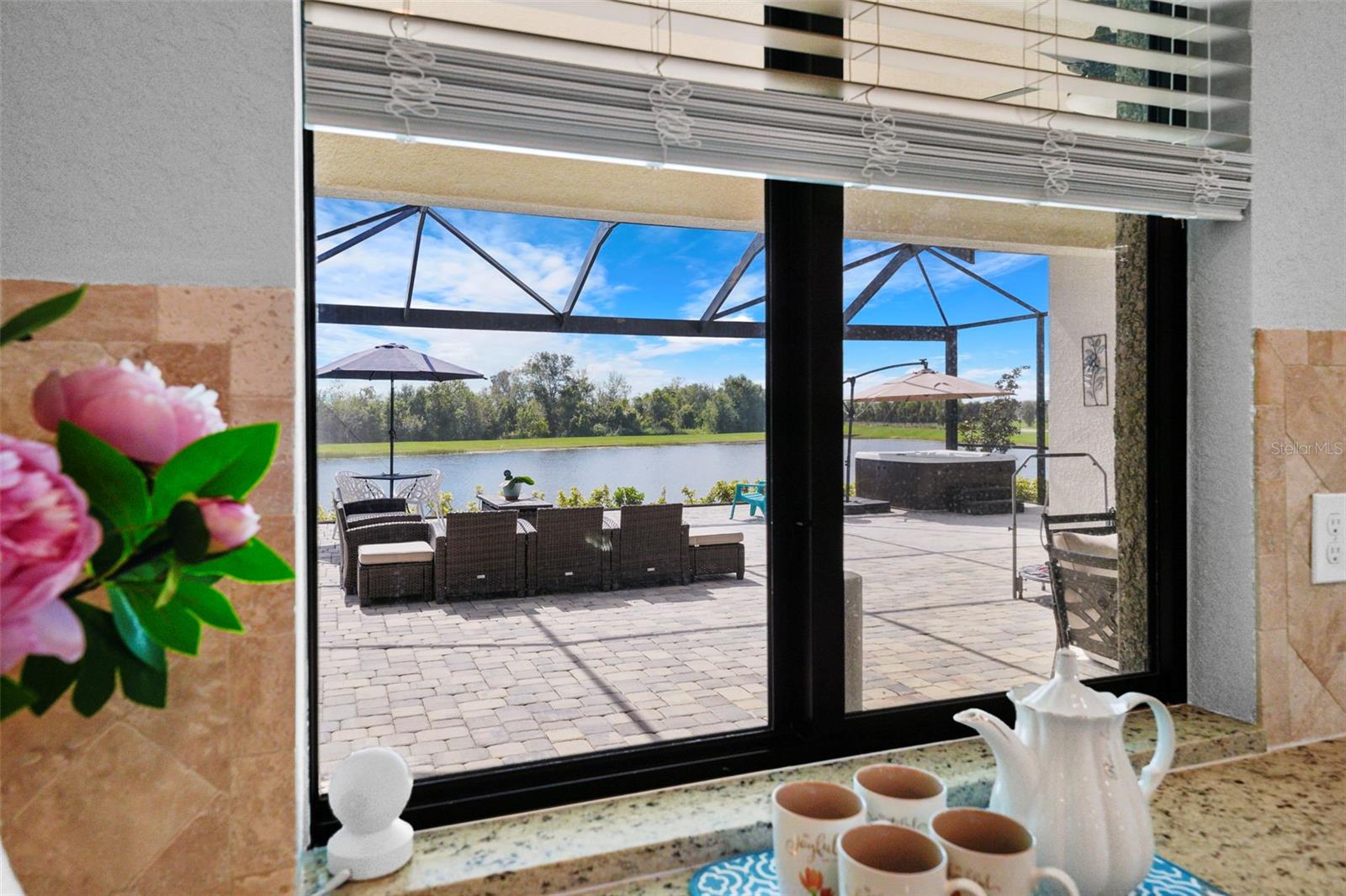 Image 12 of 63 For 5749 Cheech Glen