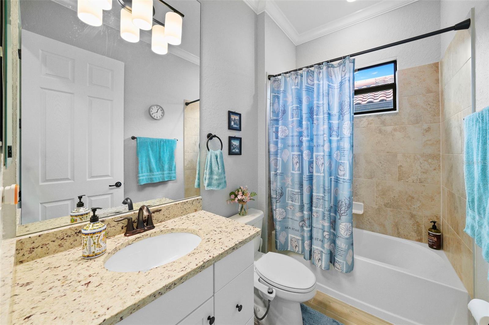 Image 26 of 63 For 5749 Cheech Glen