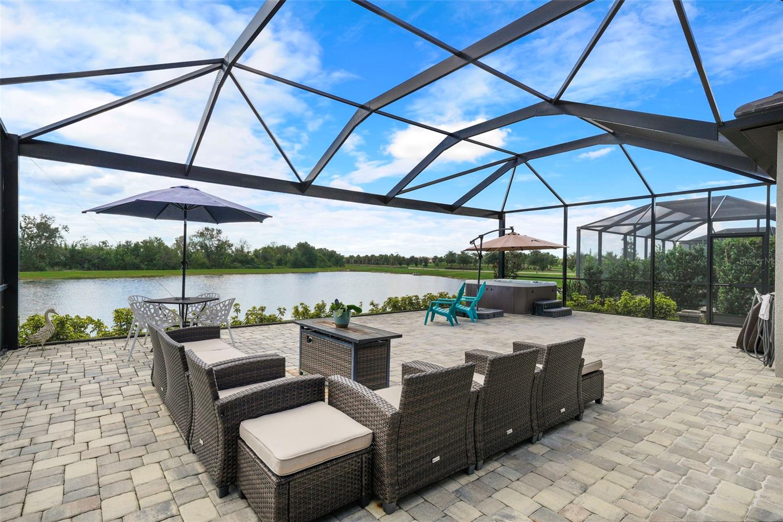 Image 30 of 63 For 5749 Cheech Glen