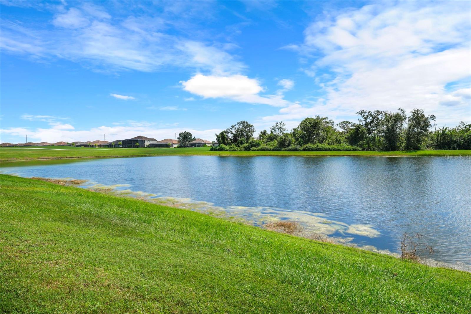 Image 35 of 63 For 5749 Cheech Glen