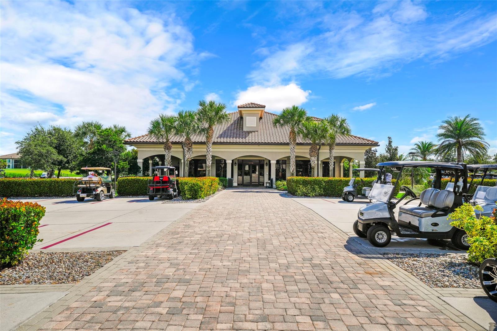 Image 38 of 63 For 5749 Cheech Glen