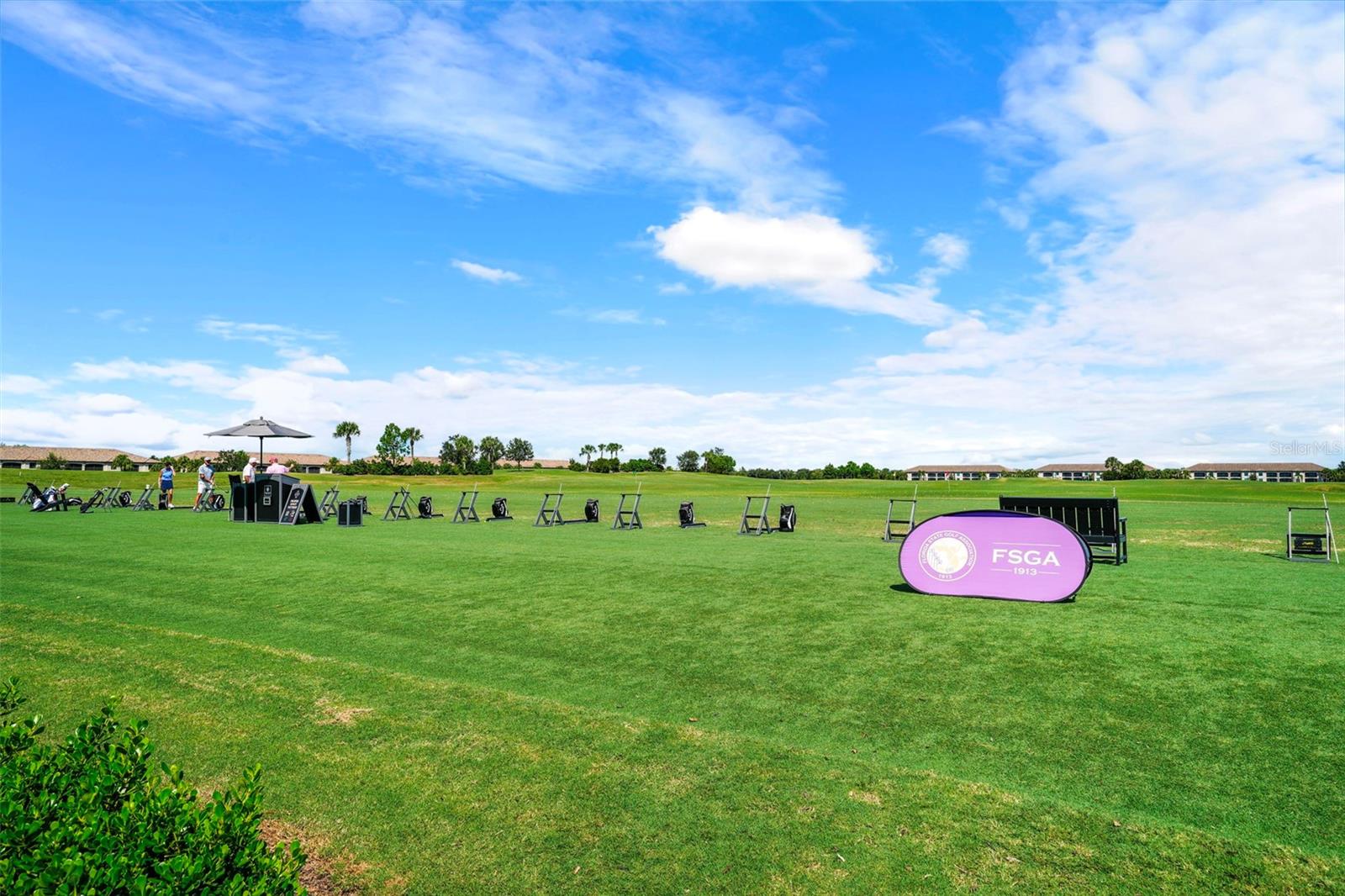 Image 39 of 63 For 5749 Cheech Glen