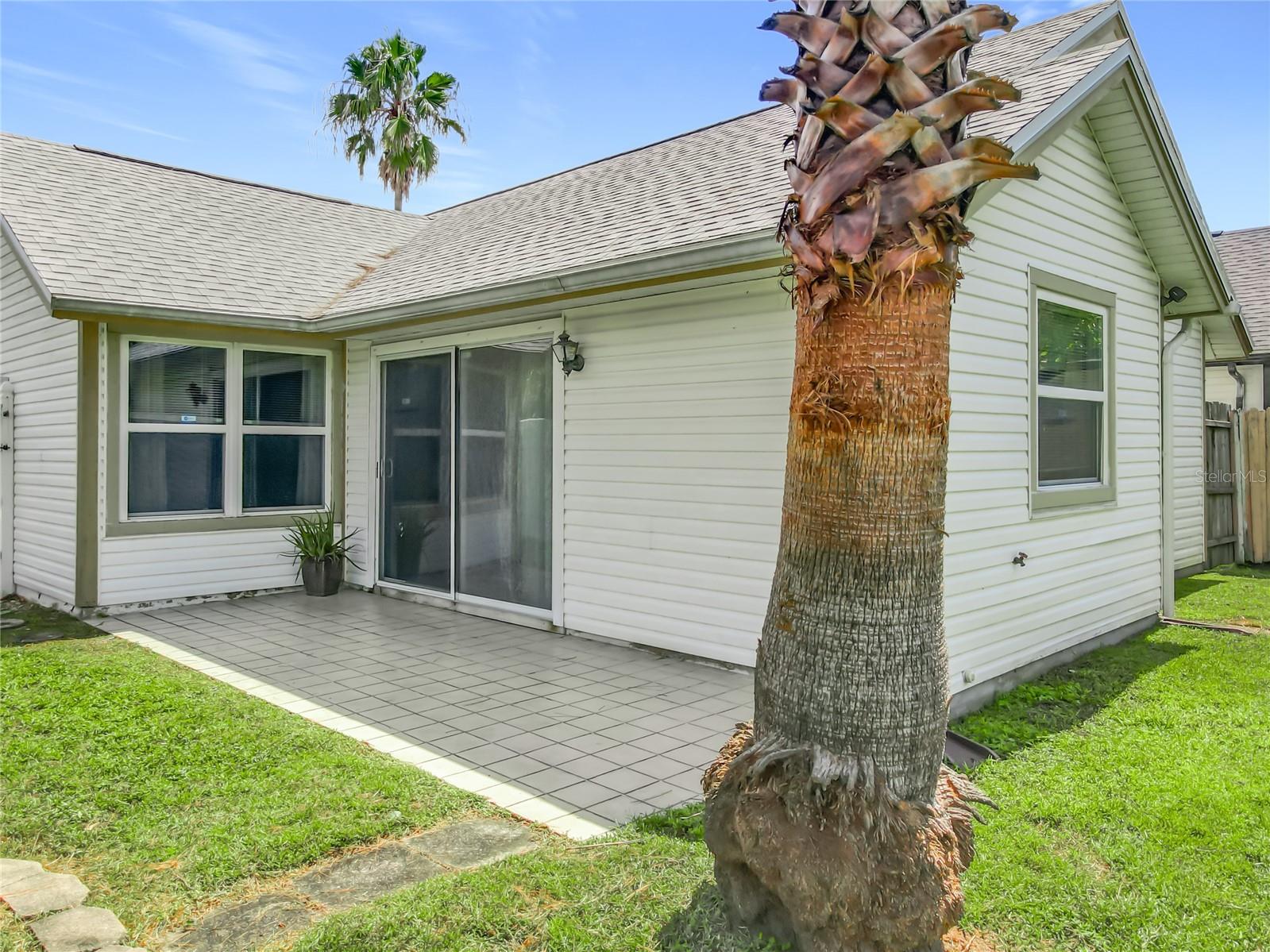 Image 37 of 43 For 4125 Gulfstream Bay Court