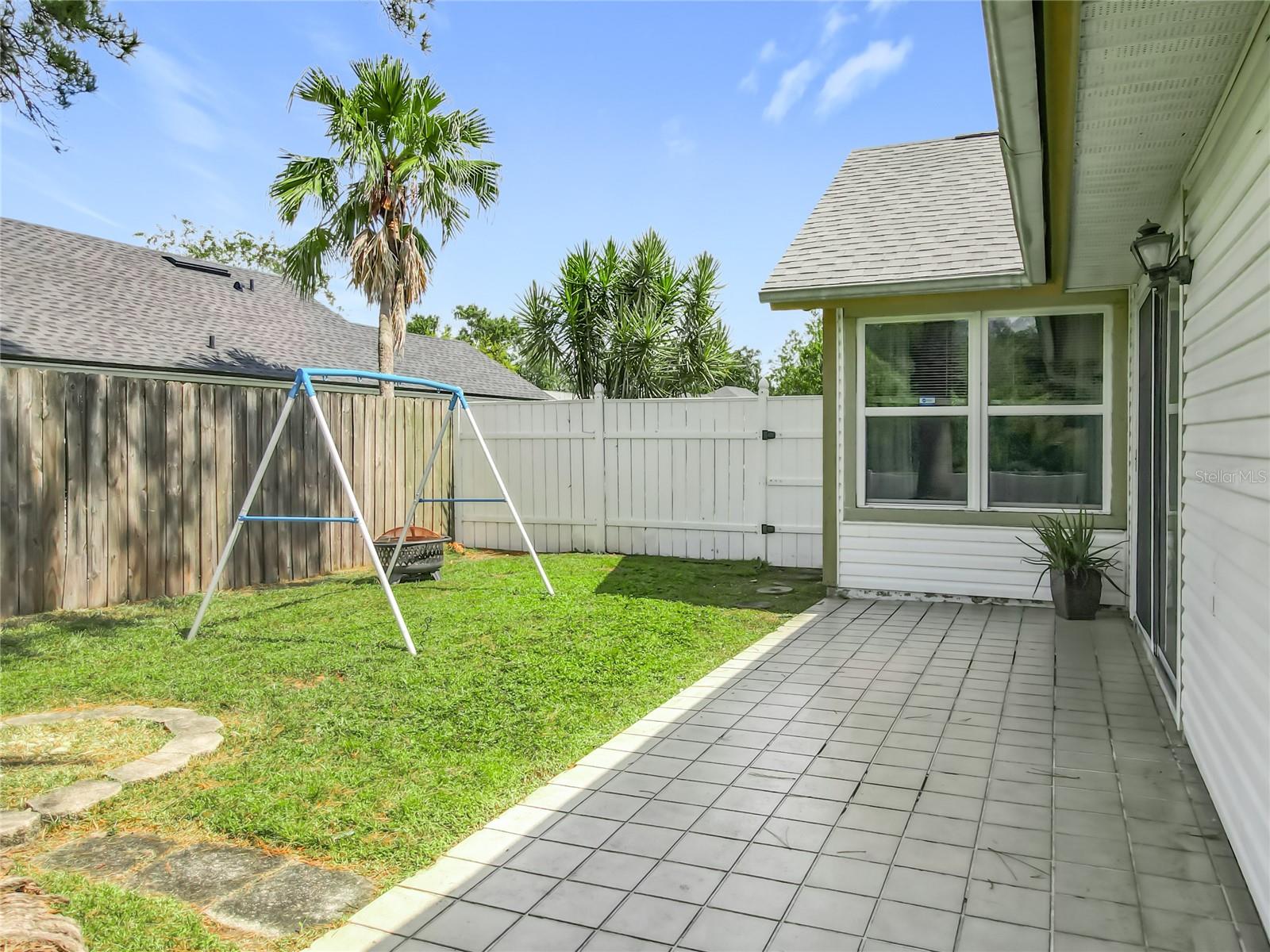 Image 38 of 43 For 4125 Gulfstream Bay Court