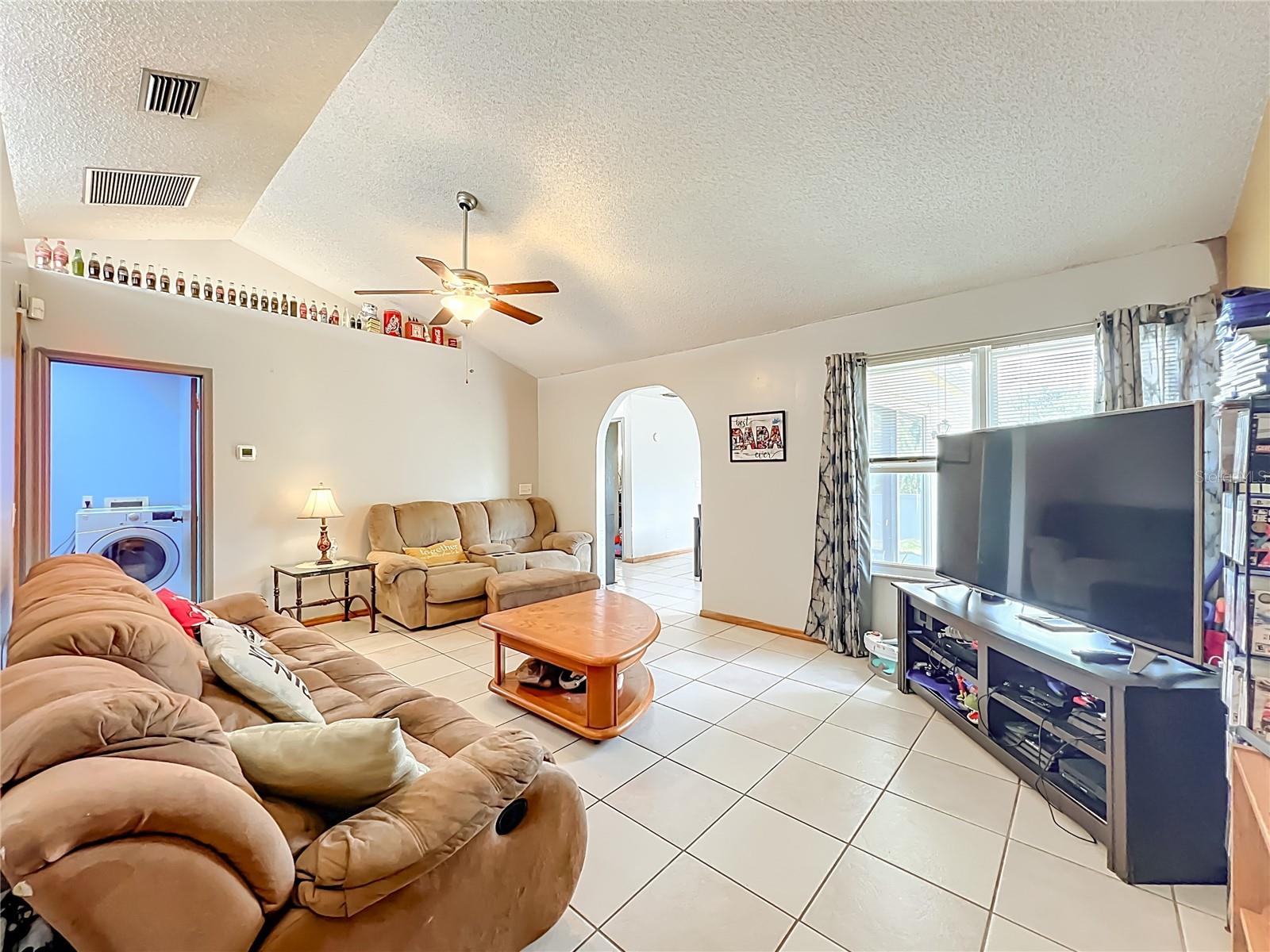 Image 5 of 43 For 4125 Gulfstream Bay Court