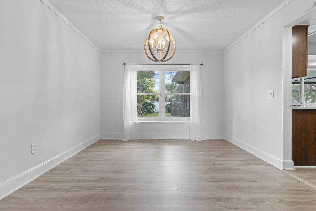 Image 11 of 48 For 1623 Shady Leaf Drive
