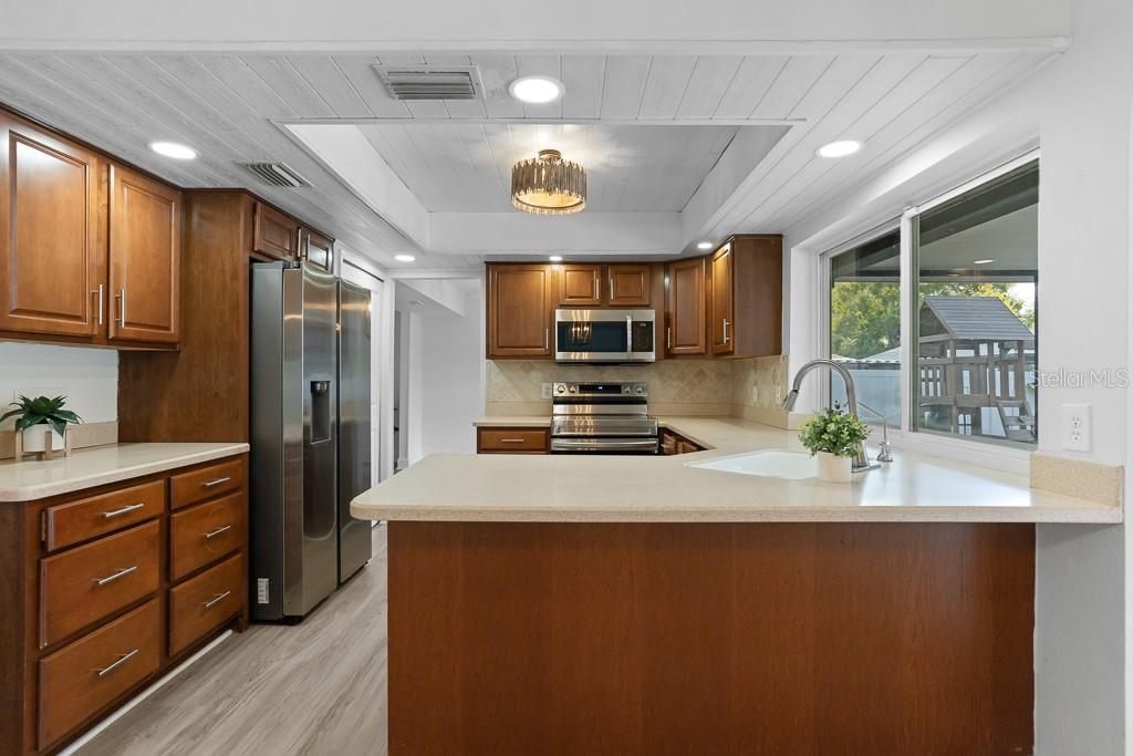 Image 4 of 48 For 1623 Shady Leaf Drive