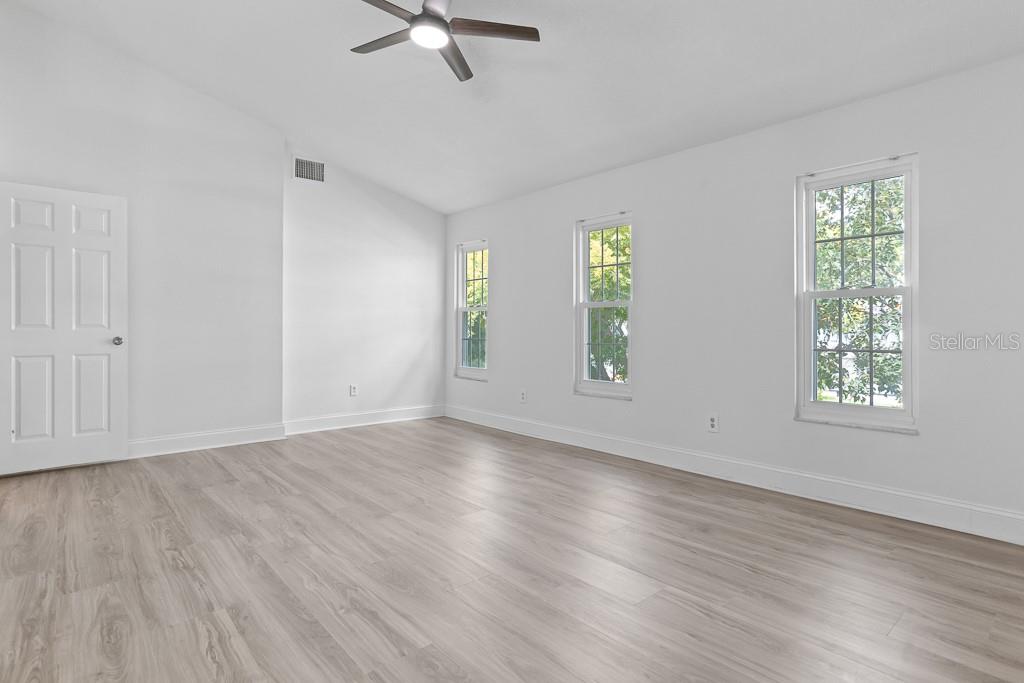 Image 41 of 48 For 1623 Shady Leaf Drive