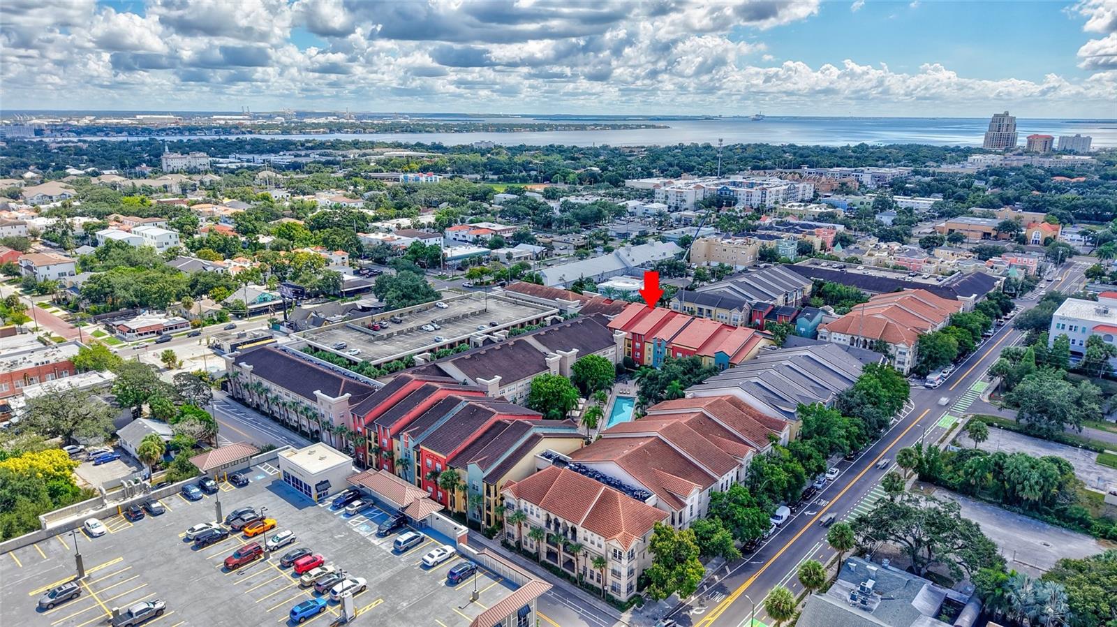 Image 39 of 40 For 2421 Horatio Street 820