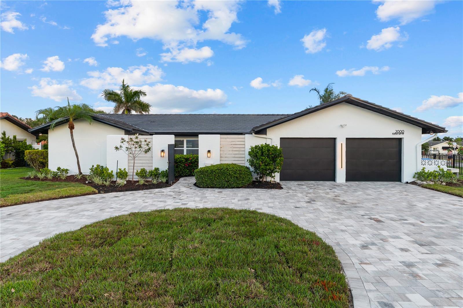 Details for 2000 Kansas Avenue Ne, ST PETERSBURG, FL 33703