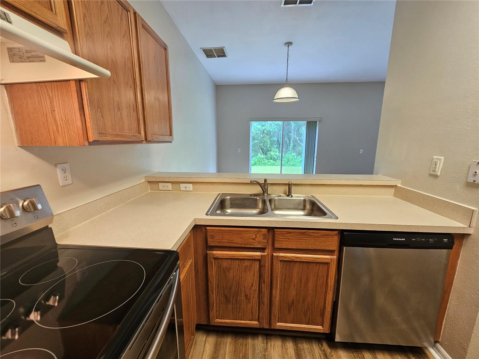 Image 13 of 42 For 20225 Vintage Oaks Place