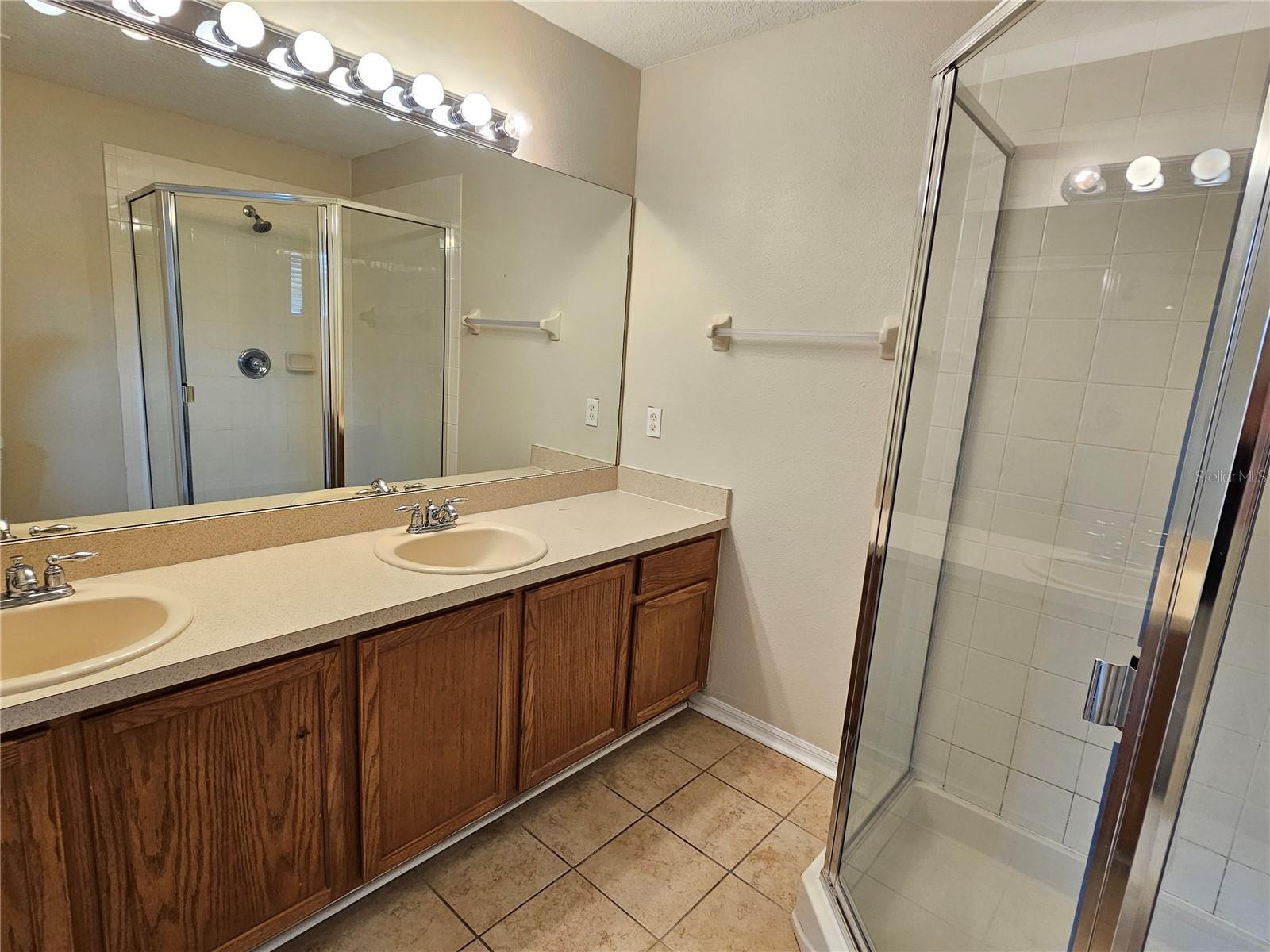 Image 28 of 42 For 20225 Vintage Oaks Place