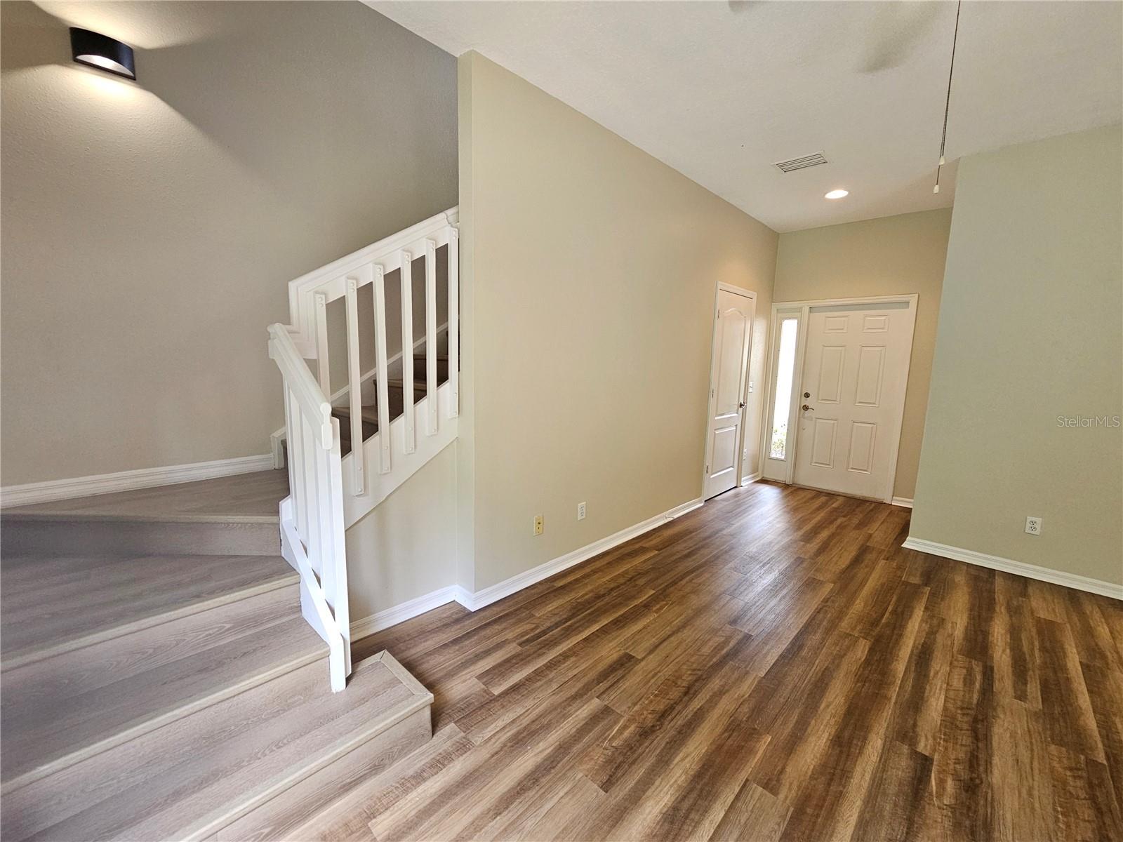 Image 7 of 42 For 20225 Vintage Oaks Place