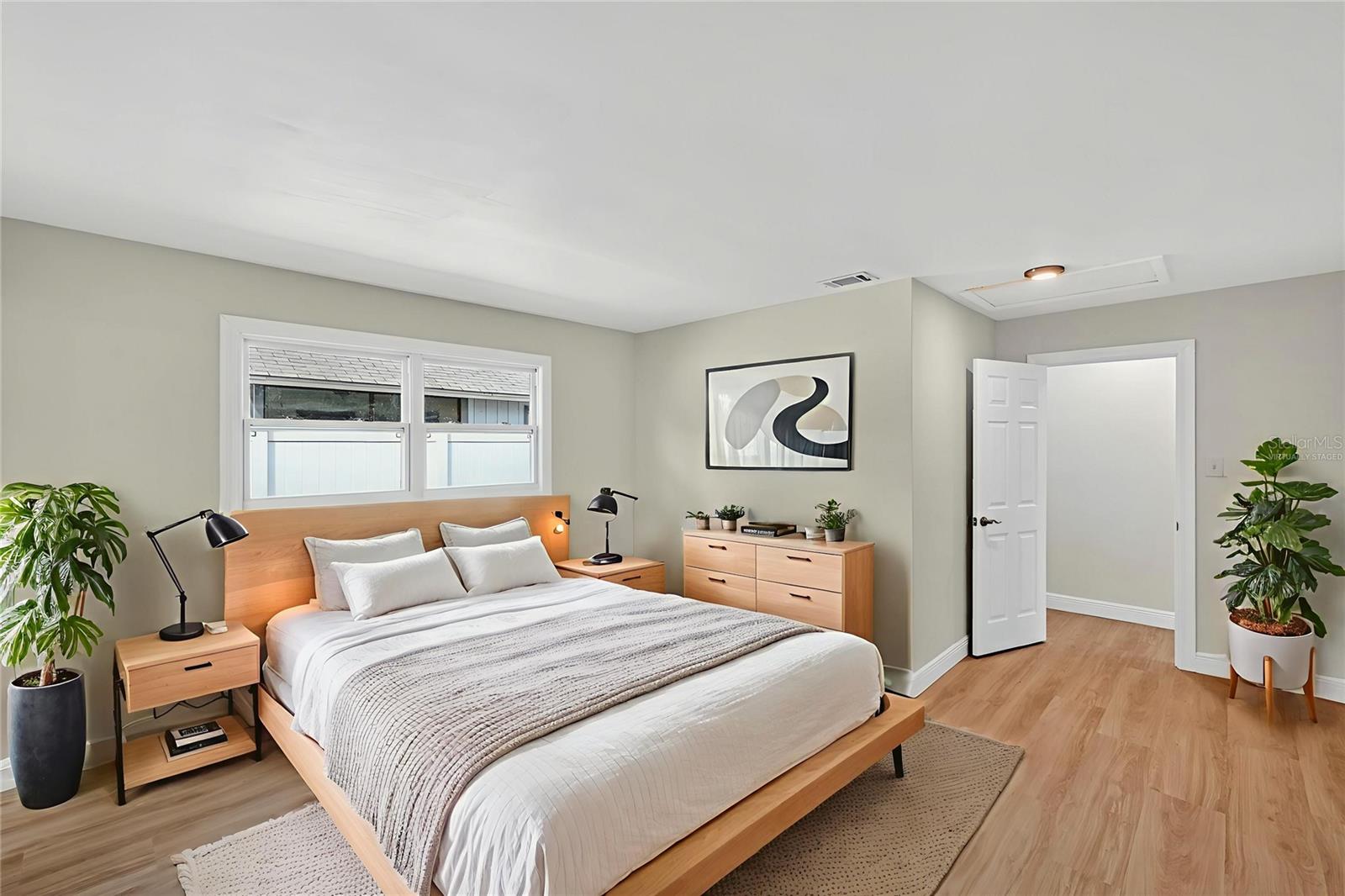Image 15 of 34 For 5853 Harrison Street